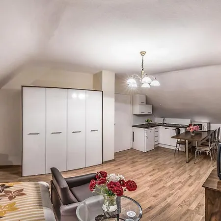 Marika Залакарош